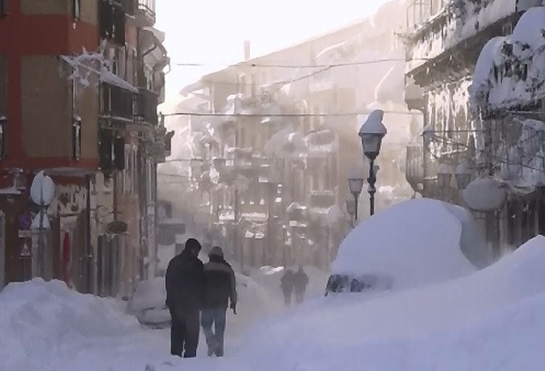 Valul de frig polar abatut asupra intregii Europe a curmat pana acum 20 de vieti. Printre victime se afla si un roman