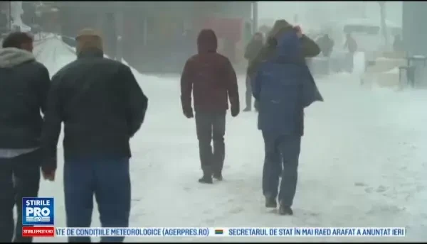 Val de frig in Europa. Istanbulul, blocat de ninsori puternice si frig