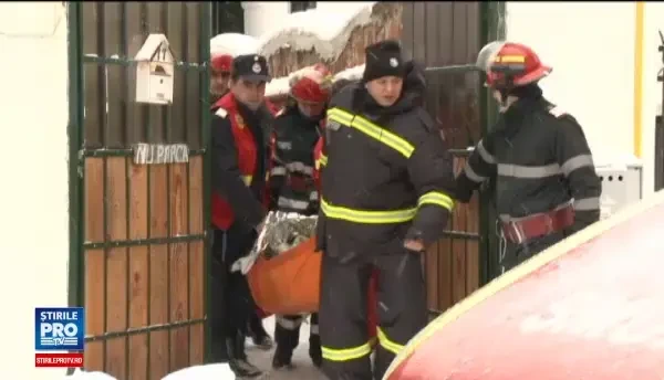 Un barbat din Capitala a murit, iar sotia si fratele acesteia au fost salvati dupa ce s-au intoxicat cu monoxid de carbon