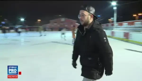 Desi este frig puternic, exista si persoane care se bucura de iarna. Copiii si pasionatii de patinaj profita de aceste zile