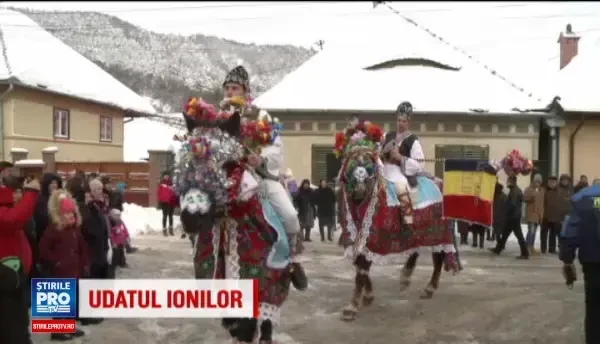 Udatul Ionilor, evenimentul care incheie sarbatorile de iarna. Cum se desfasoara obiceiul din judetul Sibiu