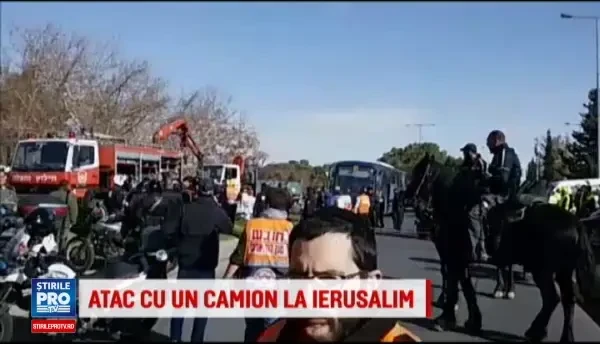 VIDEO cu momentul atacului din Ierusalim. 4 soldati au fost ucisi de un camion, iar alte 15 persoane sunt ranite. FOTO