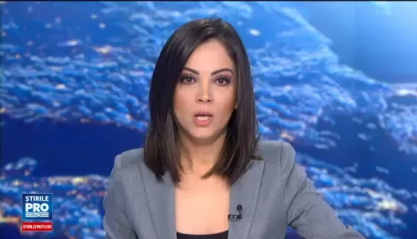 Sute de oameni din Constanta, izolati de restul lumii de trei zile. Stratul de zapada de pe drumuri a atins chiar si 3 metri