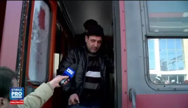 Explicatiile CFR pentru conditiile in care isi transporta calatorii