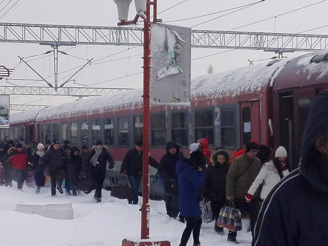 Trenurile circulă în condiții de iarnă. Întârzieri de până la 75 de minute, în Gara de Nord