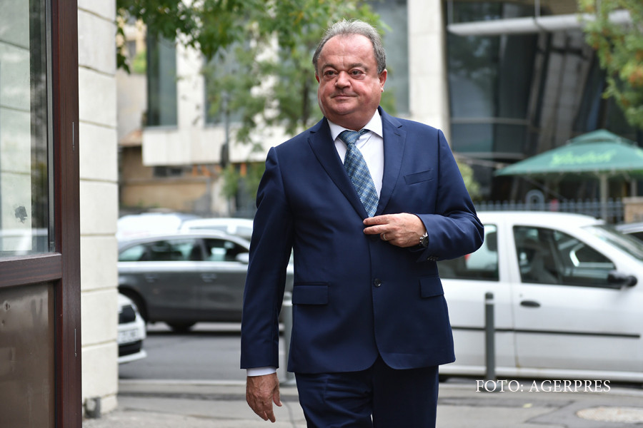 Vasile Blaga a fost audiat la Directia Nationala Anticoruptie ca martor intr-un dosar