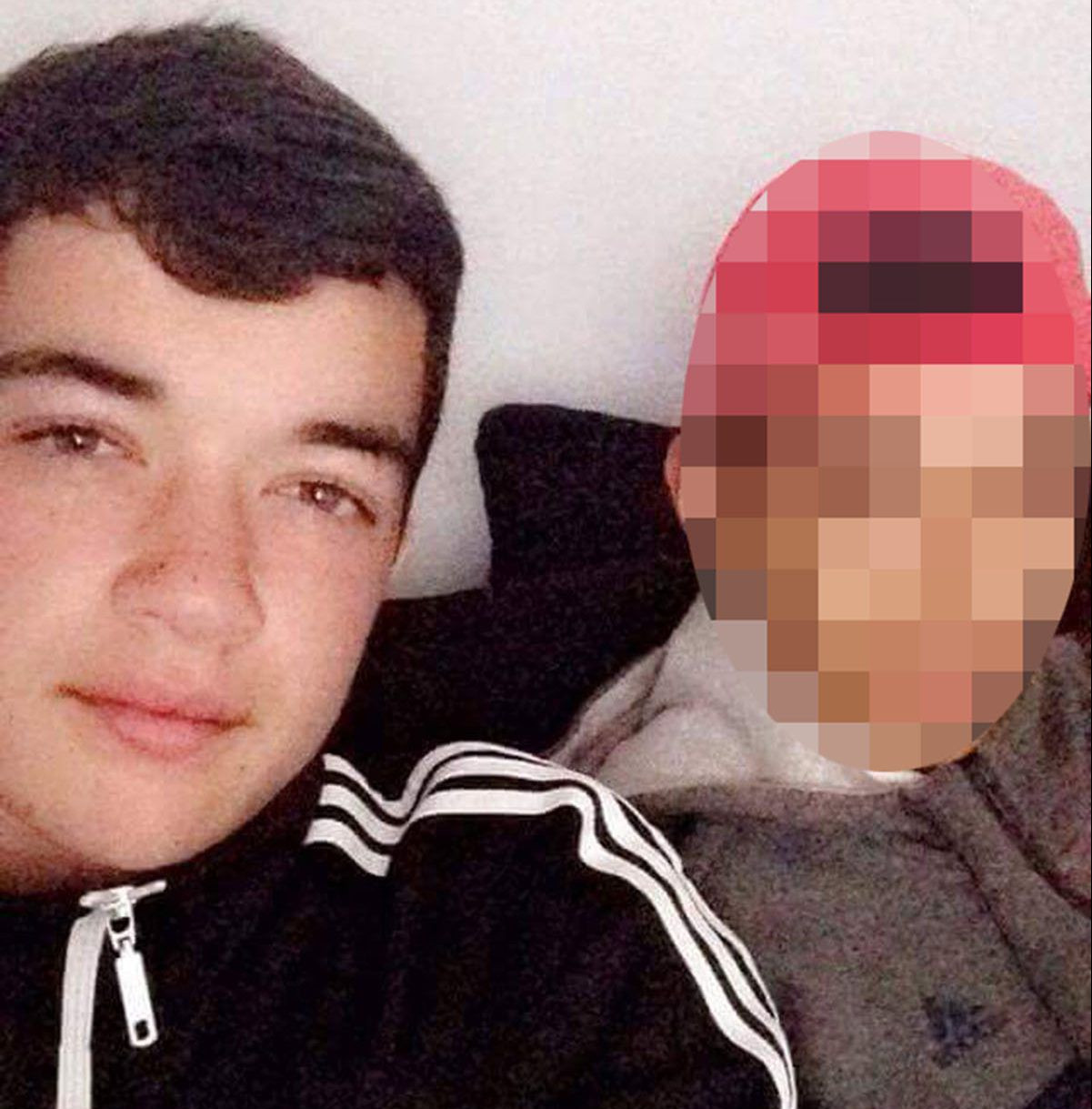 Adolescent ucis in timp de vorbea la telefon cu iubita lui. Ultimele cuvinte pe care i le-a spus fetei