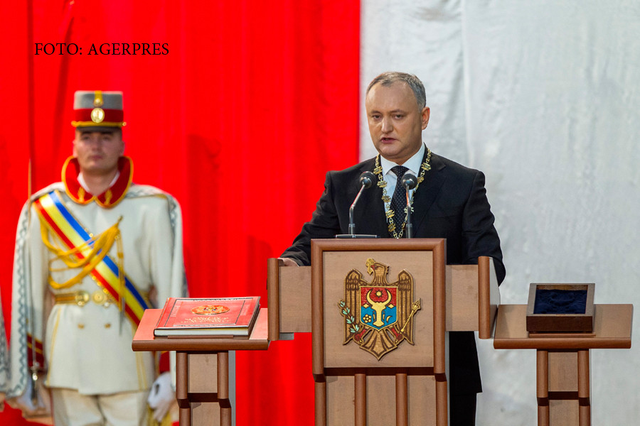 Premierul Pavel Filip a anuntat ca nu-l va revoca din functie pe ambasadorul Republicii Moldova la Bucuresti