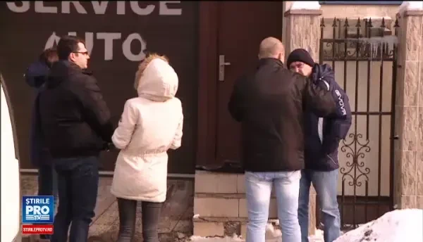 Pericolele mortale de pe strazile din Capitala. Zona de impact in cazul turturilor si la ce distanta suntem in siguranta