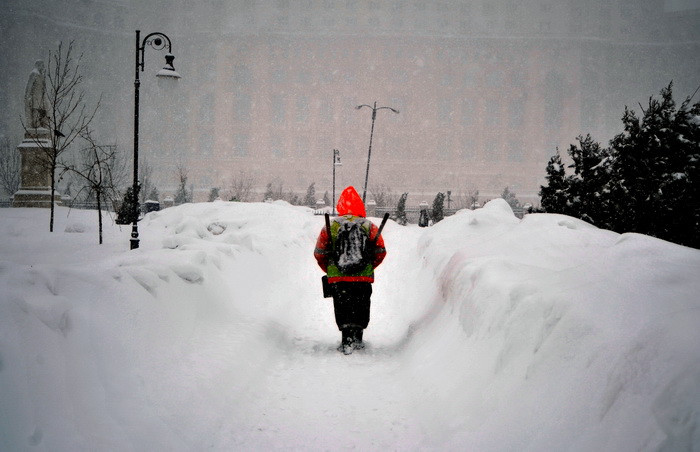 Cursuri suspendate joi si vineri in Capitala si mai multe judete. Studentii Universitatii Bucuresti nu fac cursuri pana luni