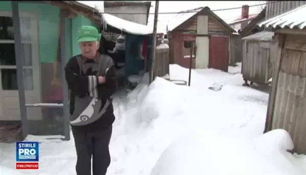 Un batran de 68 de ani a fost gasit mort in propria casa, din cauza frigului