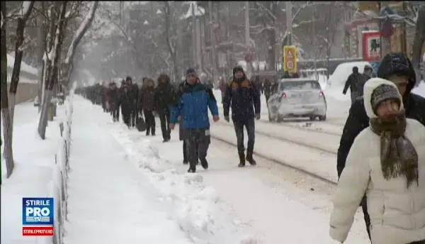 Din cauza unui zid al fostei fabrici de bere Rahova, un bulevard din Capitala a fost blocat. Reactia primarului de sector