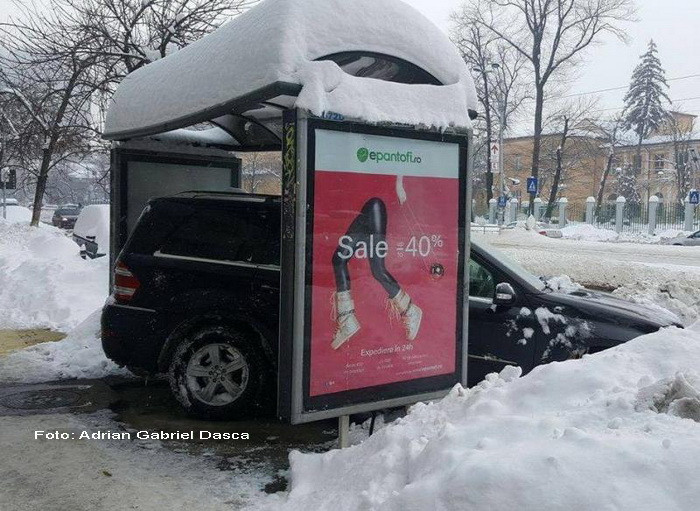 Politia ii face dosar penal celui care si-a parcat SUV-ul, 12 ore, intr-o statie RATB. Ce pedeapsa ar putea primi soferul