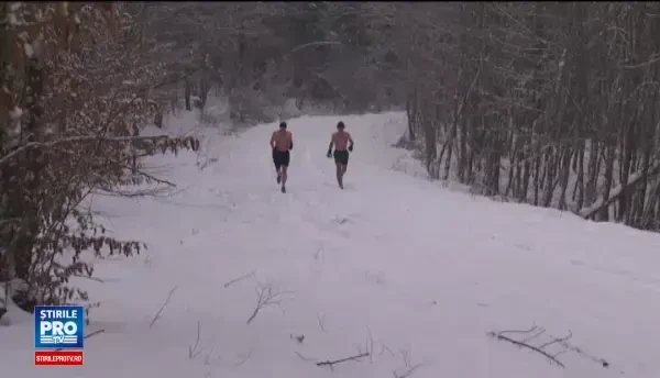 Terapia cu frig si alergatul la bustul gol prin zapada pentru cresterea imunitatii. Ce cred medicii despre aceasta metoda