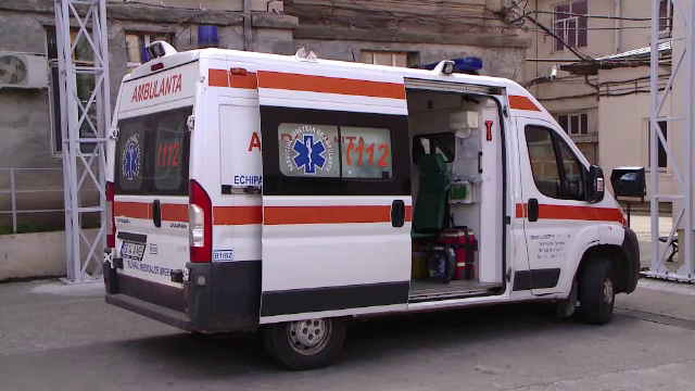 O femeie a carei fiica era in Bamboo a venit la club sa-i caute actele: Nu poate fi inregistrata la spital fara documente