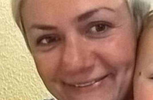 O britanica de 38 de ani, mama a doi copii, s-a sinucis dupa ce operatia la sani nu a iesit cum si-a dorit. Mesajul lasat