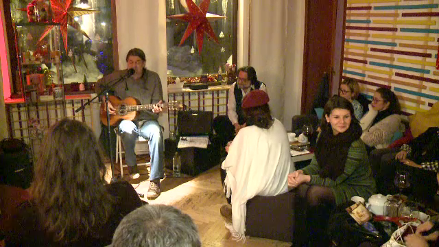 Ziua Culturii Nationale, sarbatorita in cafenele si pub-uri. Tinerii au "stiut" versurile lui Mihai Eminescu de pe internet