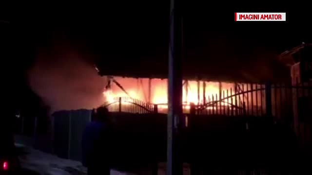 O familie din Targu Jiu a ramas fara casa proaspat construita. Specialistii recomanda curatarea hornurilor