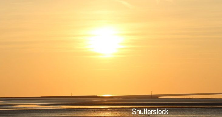 O tanara de 22 de ani nu poate iesi din casa, din cauza faptului ca este alergica la lumina solara. De ce boala sufera. FOTO