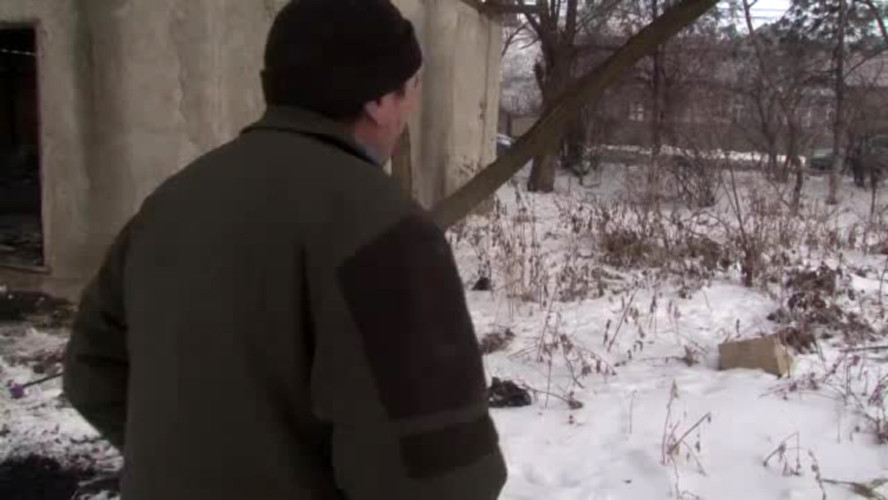 Cadavrul inghetat al unui bebelus, gasit in Gara Burdujeni de un om al strazii. "Am crezut ca e o papusa"