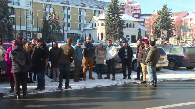 In semn de protest, 260 de elevi din localitatea Nepos, in Bistrita-Nasaud, nu au fost lasati de parinti sa mearga la scoala