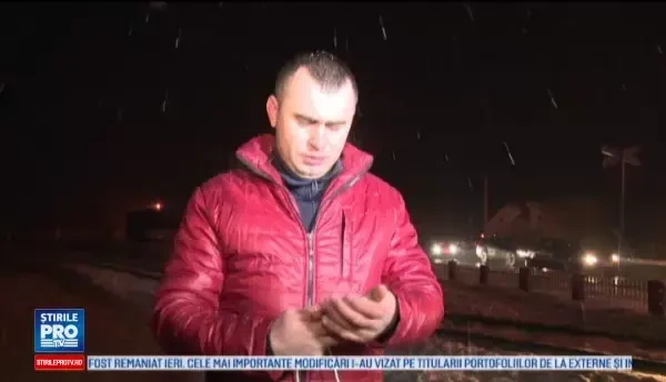 Sapte persoane, la un pas de moarte dupa ce microbuzul in care se aflau a fost lovit de tren. Sofer: