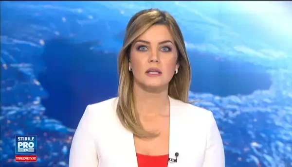 O trecatoare s-a trezit atacata cu sprayul lacrimogen ca sa i se fure geanta. Cine a oprit-o pe hoata in urmatoarele minute