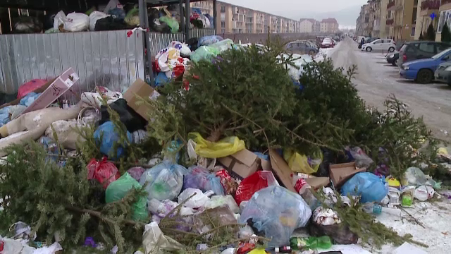 Taxa care ne invata sa reciclam cu forta. Romania risca o amenda de 100.000 de euro zilnic din partea Comisiei Europene