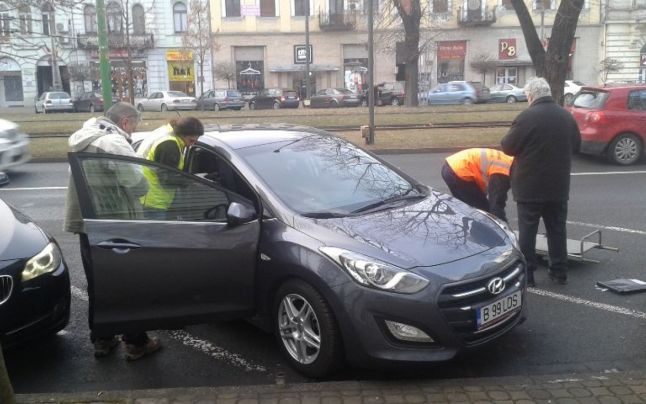 Un american a fost gasit mort intr-o masina, in Arad. Cu ce scop venise acesta in Romania