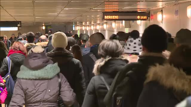 Metrorex redeschide luni statiile Aurel Vlaicu si Piata Unirii, accesul dinspre Hotel Horoscop