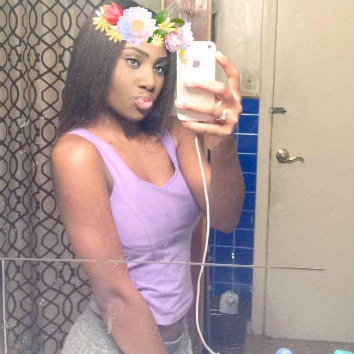 O adolescenta de 17 ani, acuzata ca a amenintat cu cutitul si a violat un adolescent de 19 ani. Ce pedeapsa risca