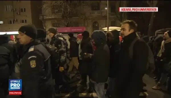 Mii de oameni au protestat in toata tara impotriva legii amnistiei si gratierii: Dragnea nu uita, Romania nu-i a ta