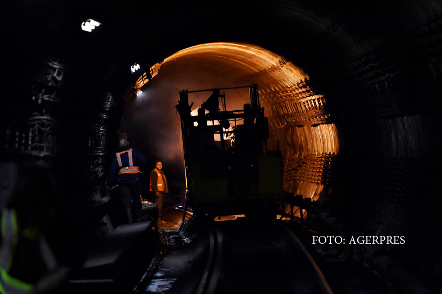 Termenul pentru metroul din Drumul Taberei, amanat patru ani. Metrorex nu are trenuri, din cauza unei licitatii trucate