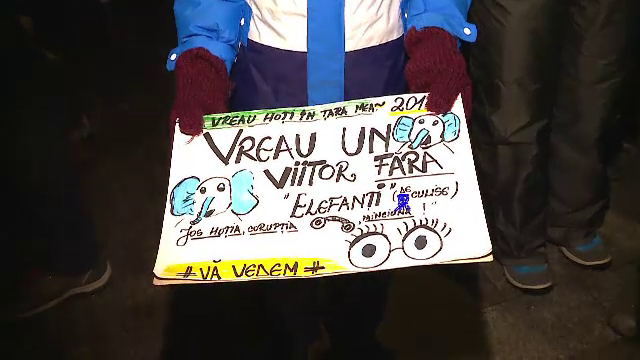 50.000 de romani, din tara si din diaspora, au protestat fata de Legea gratierii. "Dragnea, nu uita, asteptam si cartea ta"