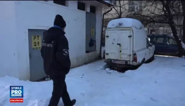 Un fost militar de 61 de ani a ajuns sa doarma intr-o masina in urma unui divort. Cine ma ia batran si operat?