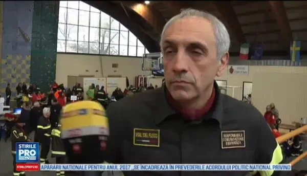 Trei catelusi, scosi in viata de sub hotelul prabusit in Italia, in urma cu 6 zile. 22 de persoane sunt inca date disparute