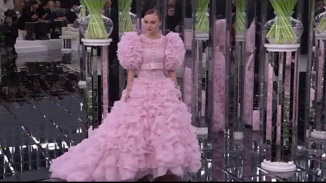 Saptamana Modei la Paris. Casele Chanel, Dior si Giambatista Valli si-au prezentat colectiile pentru primavara-vara 2017