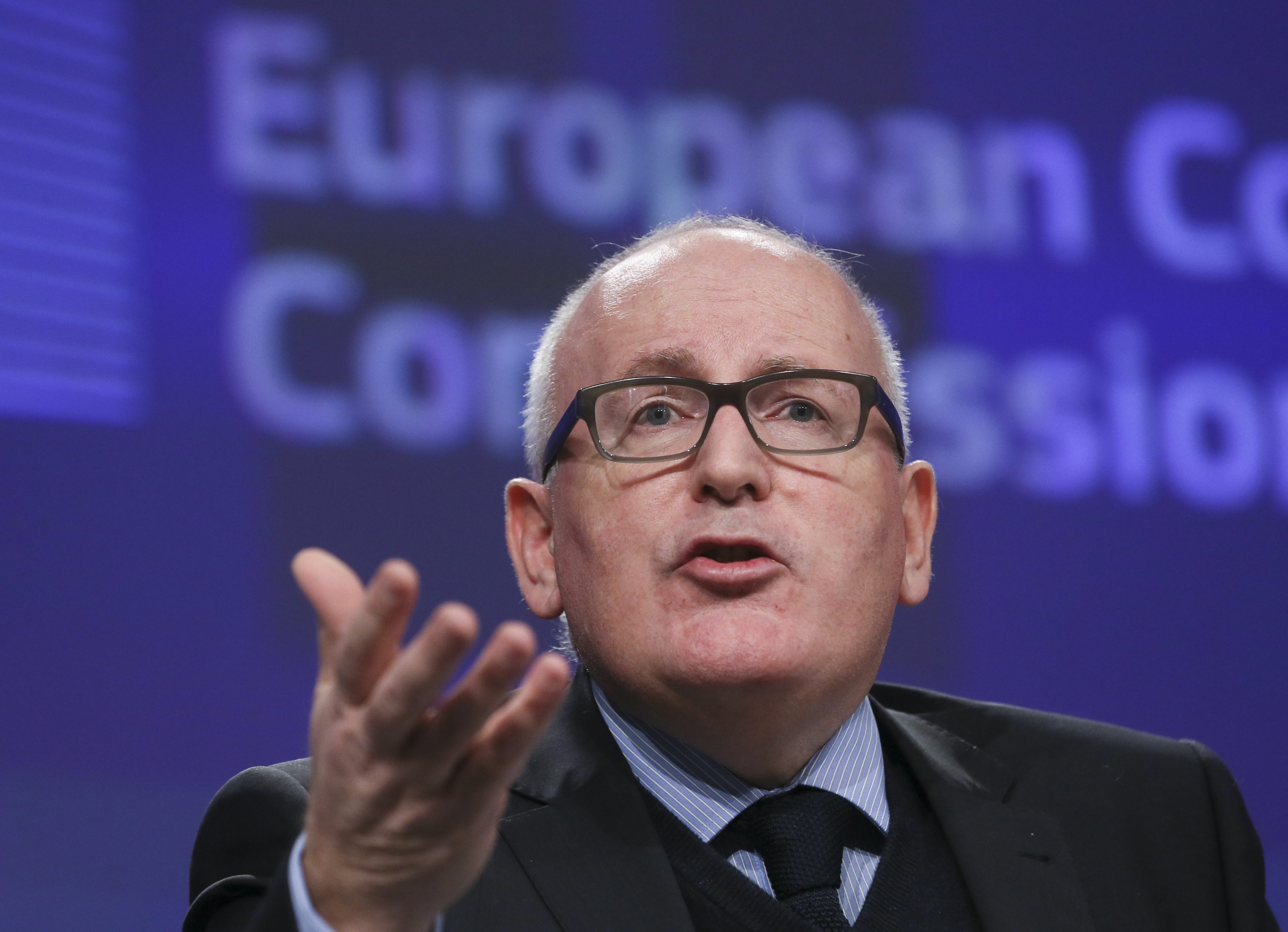 Surse EUObserver: Comisia Europeană ar putea sancționa România pentru Legile Justiției, așa cum a făcut-o în cazul Poloniei