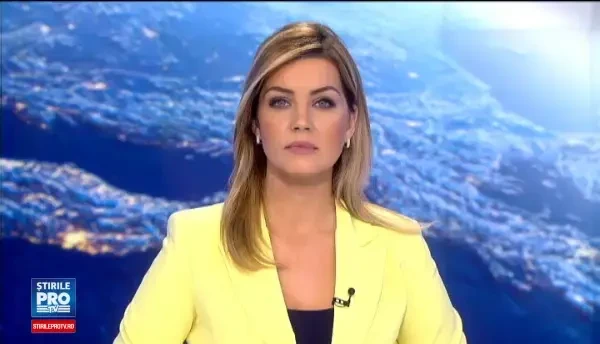 Un elev din Ploiesti a fost lovit in cap de un indicator rutier, in urma unui incident bizar. Politia a inceput o ancheta