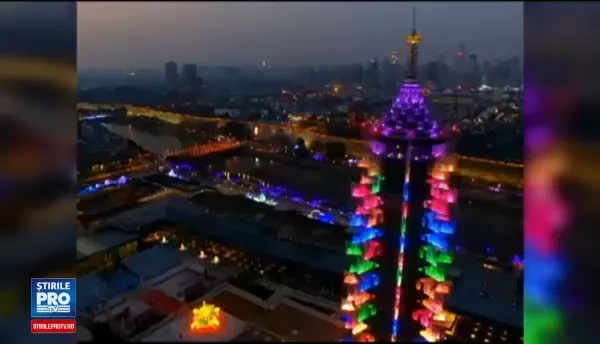 Pregatiri pentru intrarea in Anul Cocosului de Foc, in China: Va fi un an plin de conflicte si de schimbari la nivel global