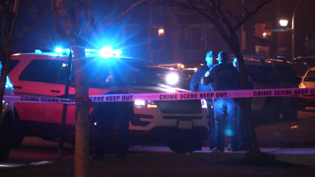 Sase persoane impuscate in Chicago in timpul unui priveghi pentru o victima a unui incident armat. Nicio persoana, arestata