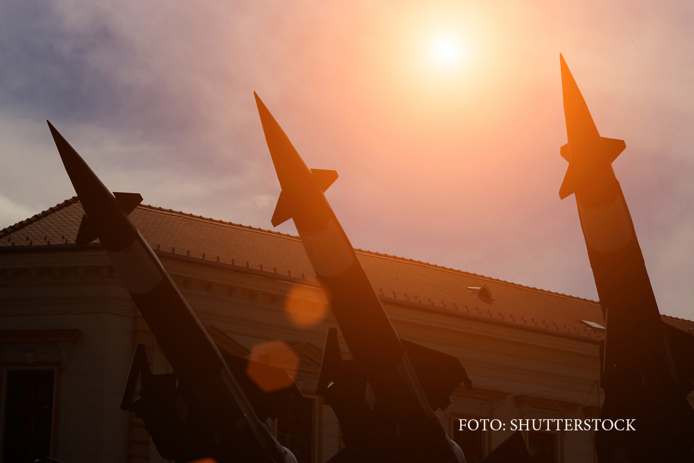 Ceasul Apocalipsei, dat inainte cu jumatate de minut. Din 1953, omenirea nu s-a mai confruntat cu riscuri atat de mari