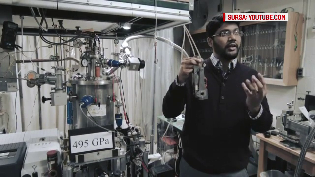 Experiment de "alchimie" reusit la Harvard. Metoda inedita prin care cercetatorii au transformat hidrogenul lichid in metal