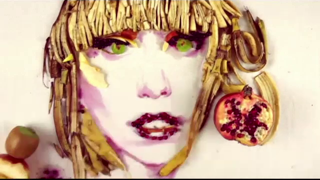 Un artist ucrainean creeaza portretele celebritatilor folosind legume, fructe sau paine. Din ce il va face pe Trump