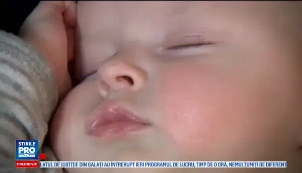 Un bebelus nascut cu o tumora pe 80% din suprafata ficatului a scapat de cancer. M-a invatat ce inseamna viata, e eroul meu