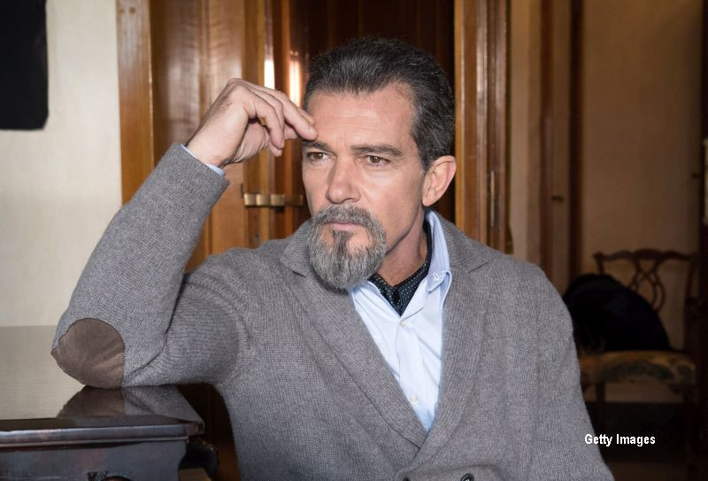 Antonio Banderas, dus de urgenta la spital, dupa ce a suferit "dureri agonizante in piept", in timp ce facea sport
