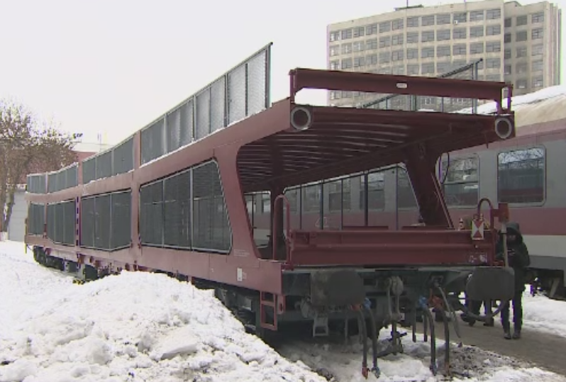 CFR va introduce primele vagoane pentru masini, pana la Salonic. Cat va costa un bilet dus-intors