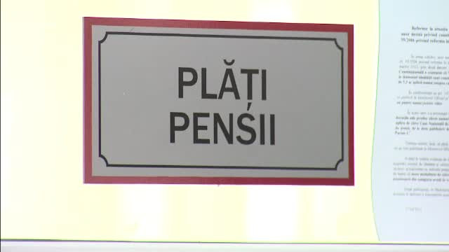 Perchezitii la Casa Judeteana de Pensii din Suceava. Sefa si o subordonata, audiate la DNA