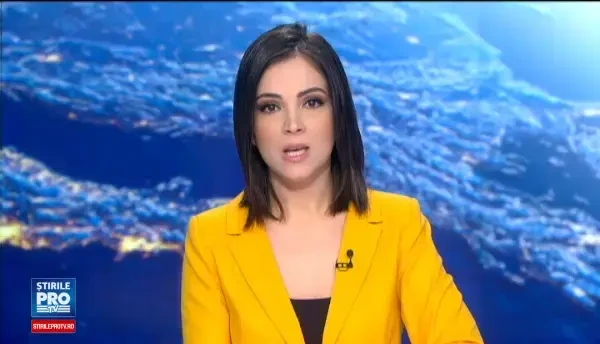 Operatiune incredibila pentru salvarea unei caprioare. Animalul isi prinsese capul intr-un butoi de plastic