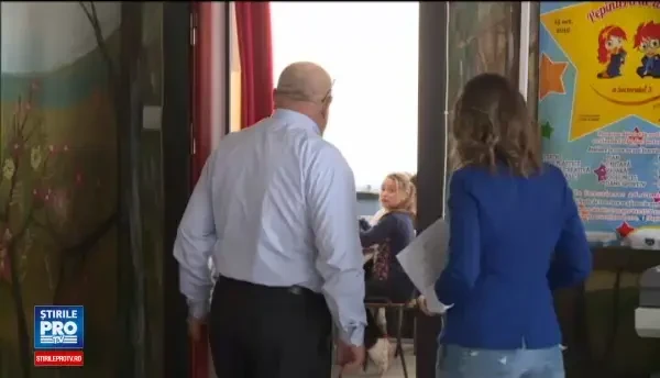 In loc de lapte si corn, elevii vor primi o masa calda la scoala. Ce se intampla in unitatile fara cantina